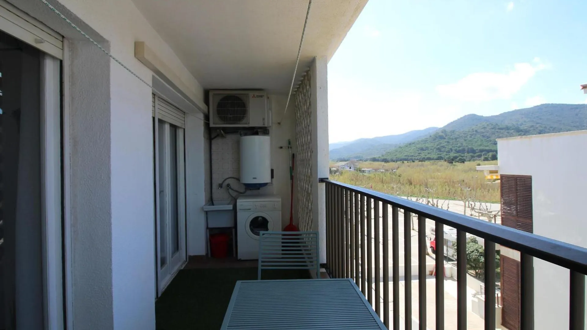 Llanca 8 - 3 - Apartamento En Primera Linea En El Port De La Selva, Reformado - Es-228-163